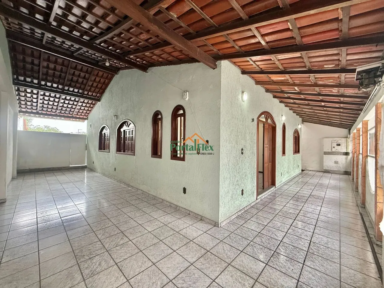 Casa para alugar, 250 m² por R$ 4.500,00 - Parque Residencial Laranjeiras - Serr