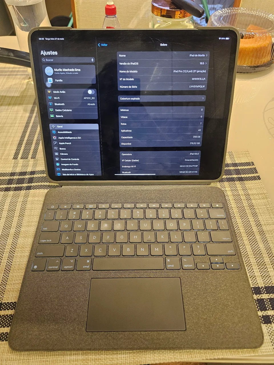 iPad Pro 12,9" 5ª Geração 256GB + Capa Teclado Logitech - Combo Premium!