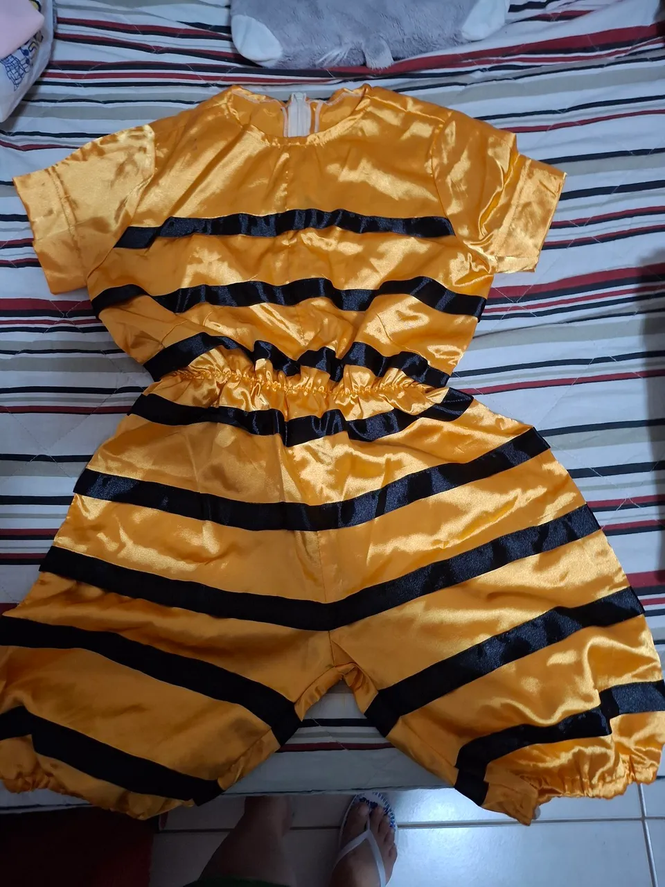 Macacão de abelha infantil ou peixe