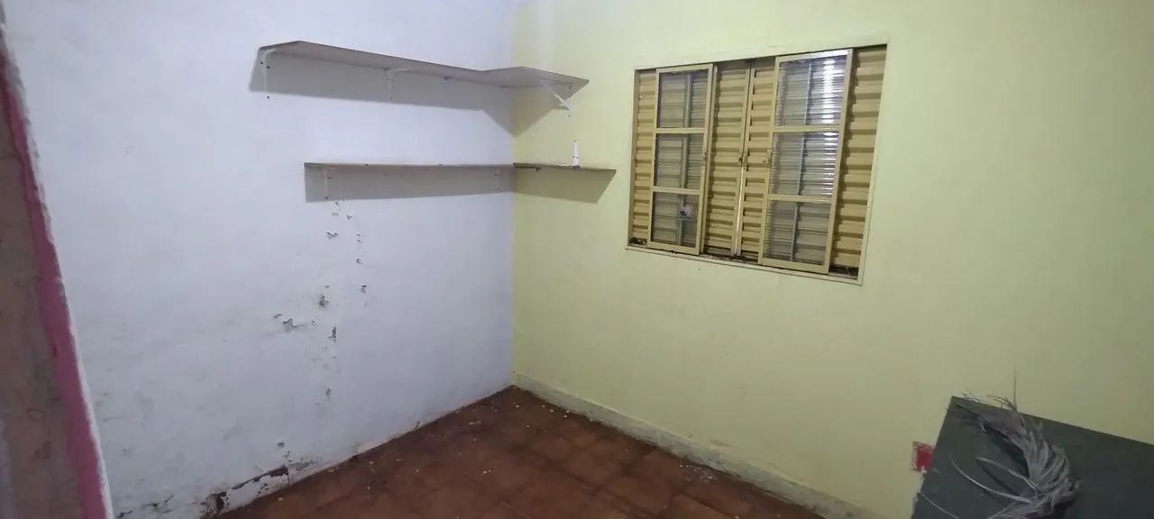 Casa em avenida - Foto 2