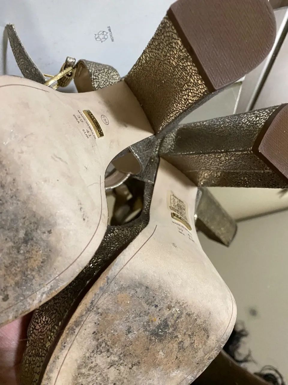 Sandália de salto Arezzo TAM 39 - Foto 6