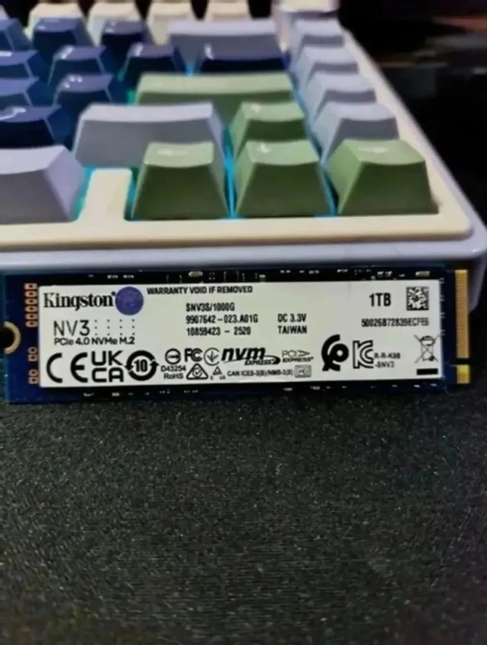 SSD Kingston NV3, 1TB, M.2 NVMe, Leitura 6000MB/s, Gravação 4000MB/s 