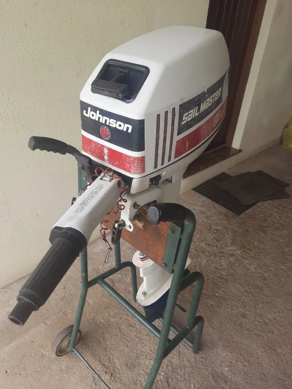 Motor jhonson 8 hp rabeta longa torro