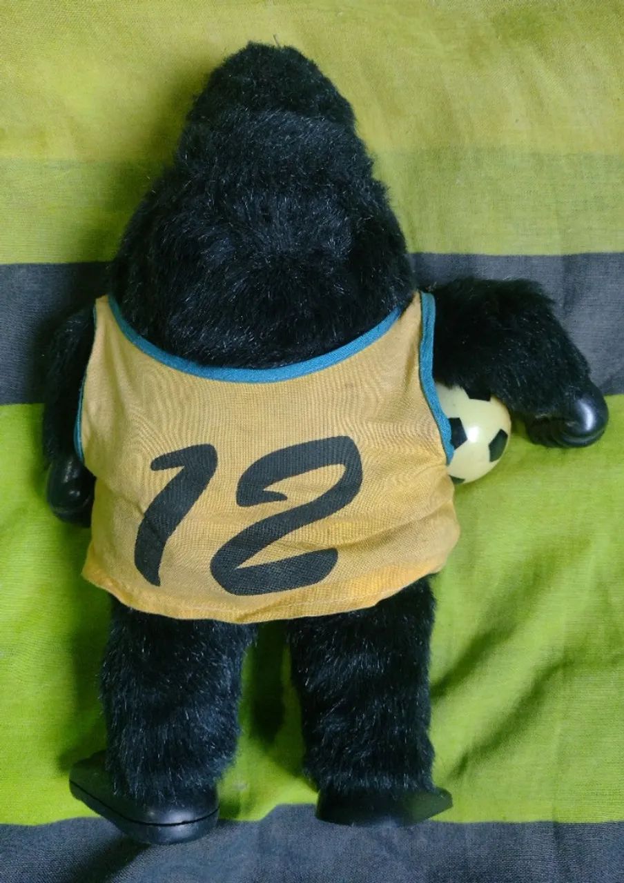 ANTIGO GORILA DE BRINQUEDO COPA - Foto 2