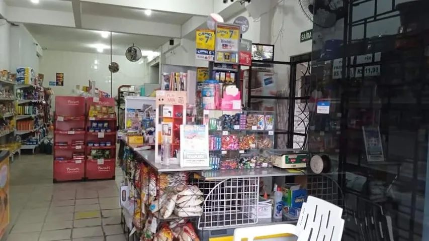 EQUIPAMENTOS, INSTALAÇOES E ESTOQUE DE MINI MERCADO