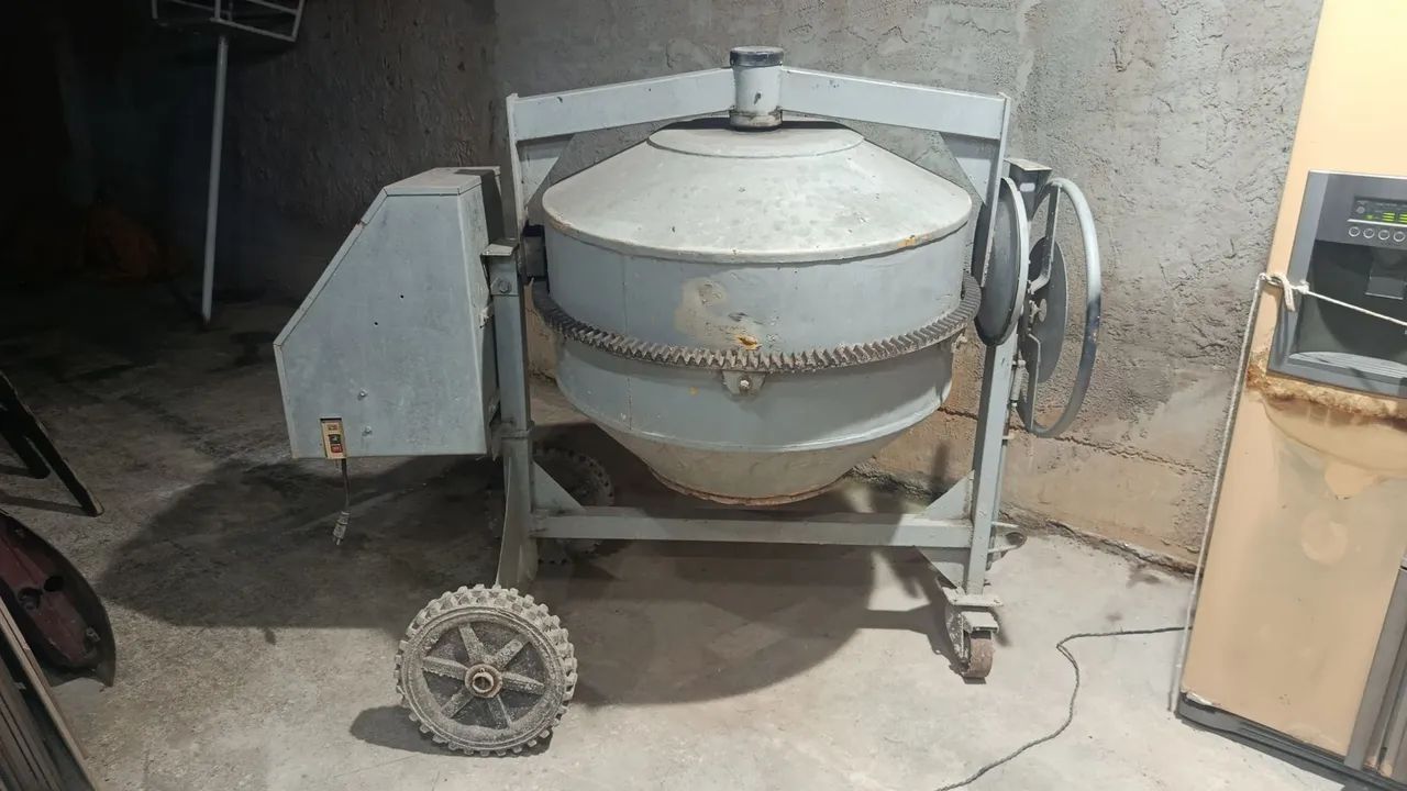Betoneira 64595868743554122