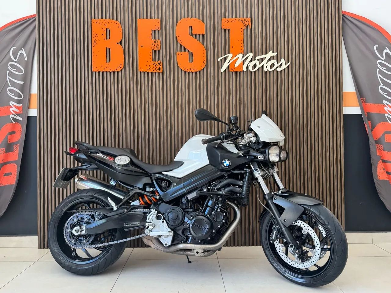 F 800 R