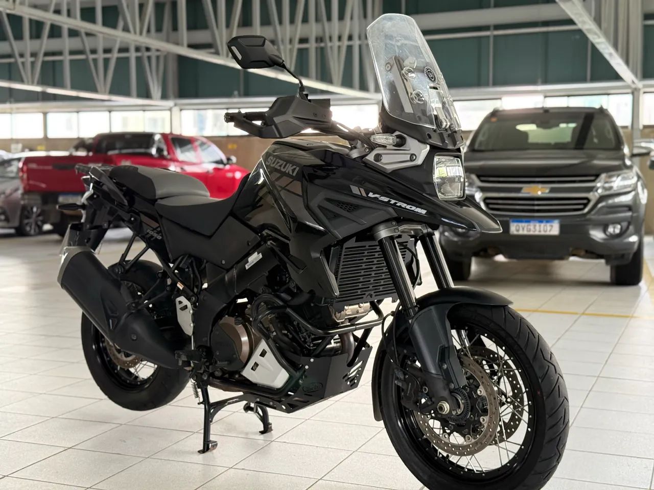 くろ Suzuki 1050 XT V-strom 2023 - 1438630879 | OLX