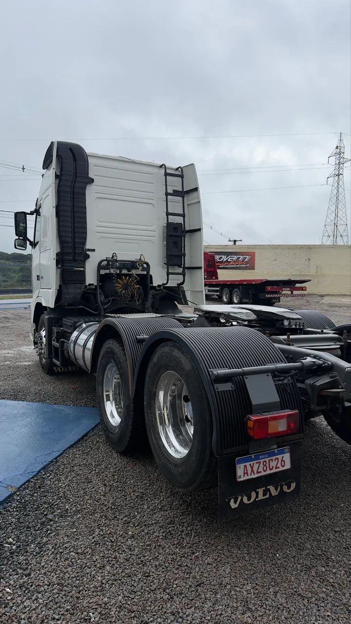 FH 460 Globetrother 6x2 2014 único dono  - Foto 4