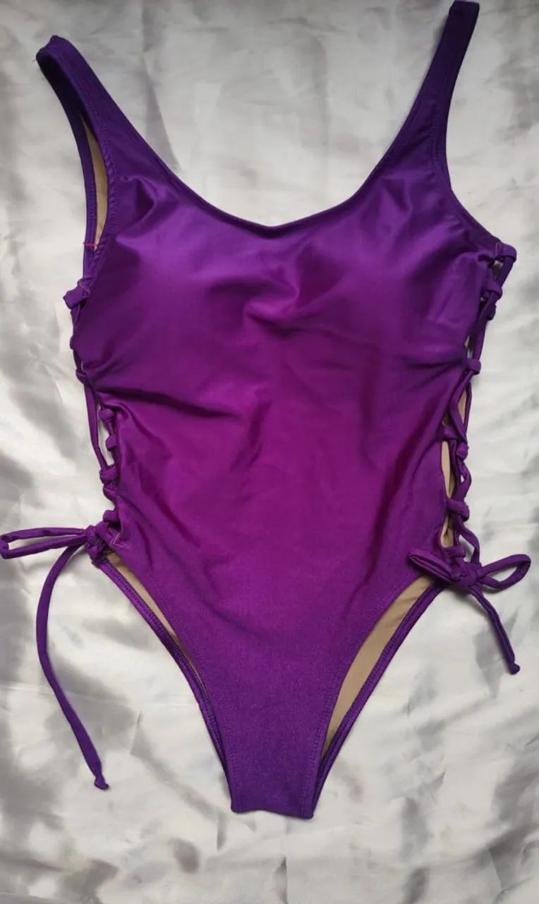 Maiô com proteção UV PROMOÇÃO/ MODA PRAIA 