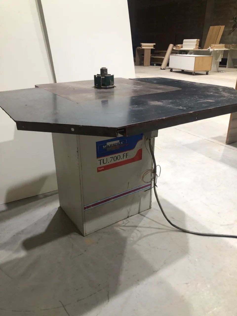 Tupia Maksiwa TU 700 FF