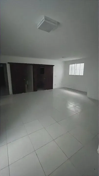 2 QUARTOS | SERRARIA | 200M² |