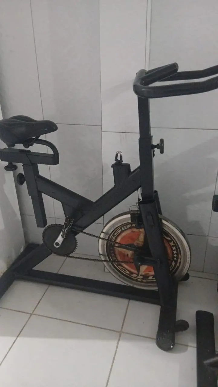 Bicicleta Ergométrica para Academia em Casa