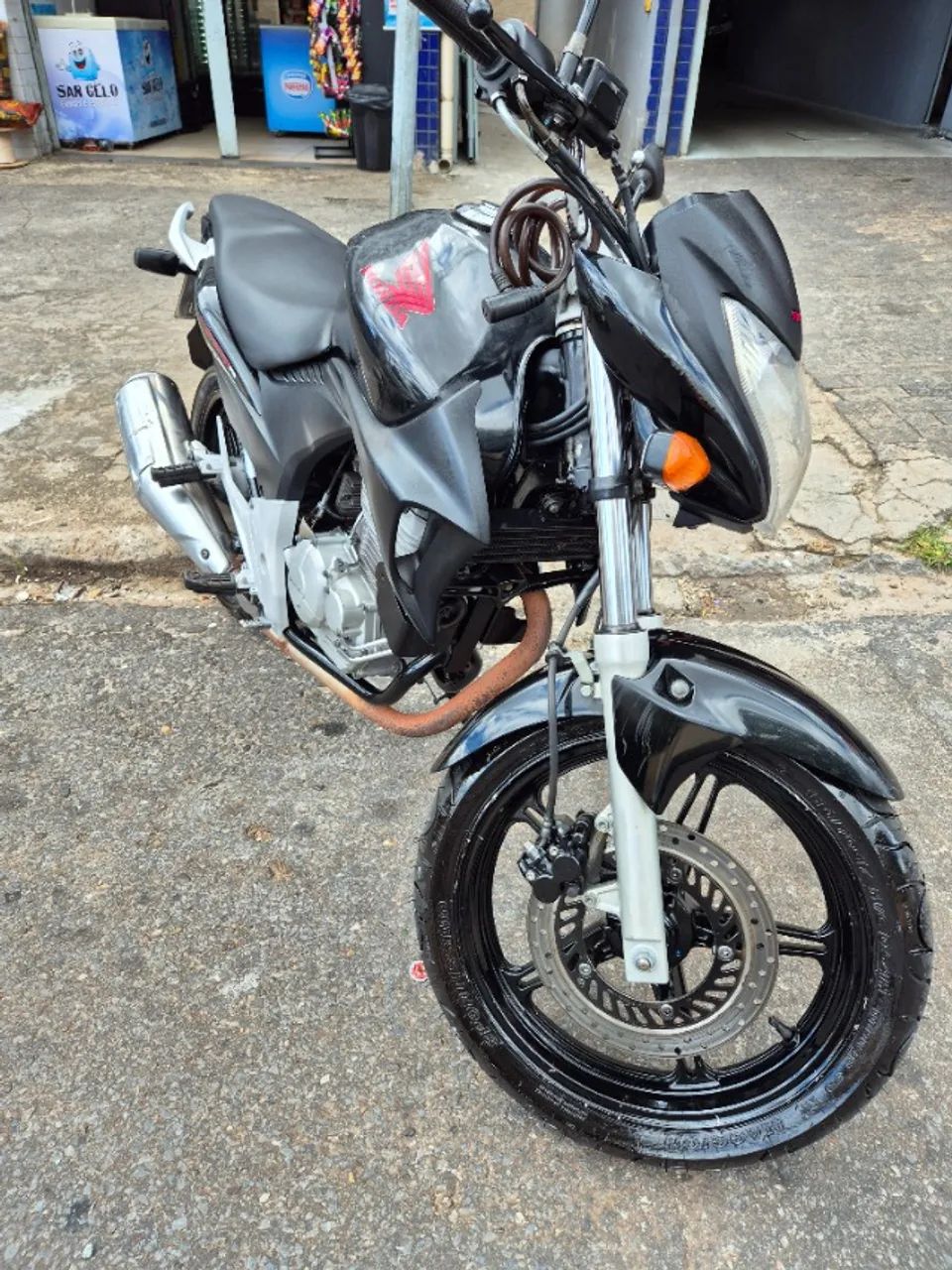 HONDA CB 300R 2011 - Foto 3