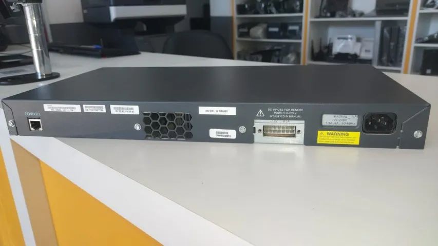 SWITCH CISCO CATALYST 2960 SERIES - Foto 5