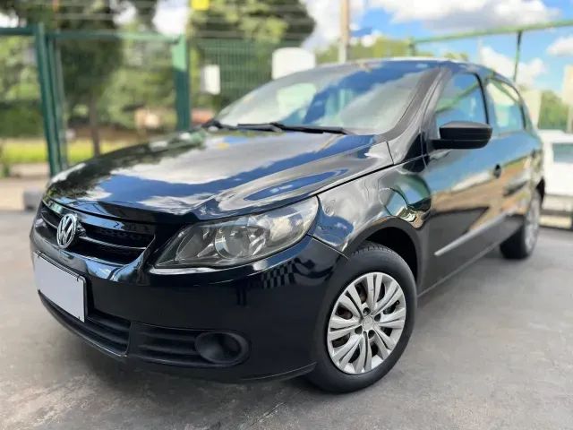 Gol 2010 preto em ótimo estado