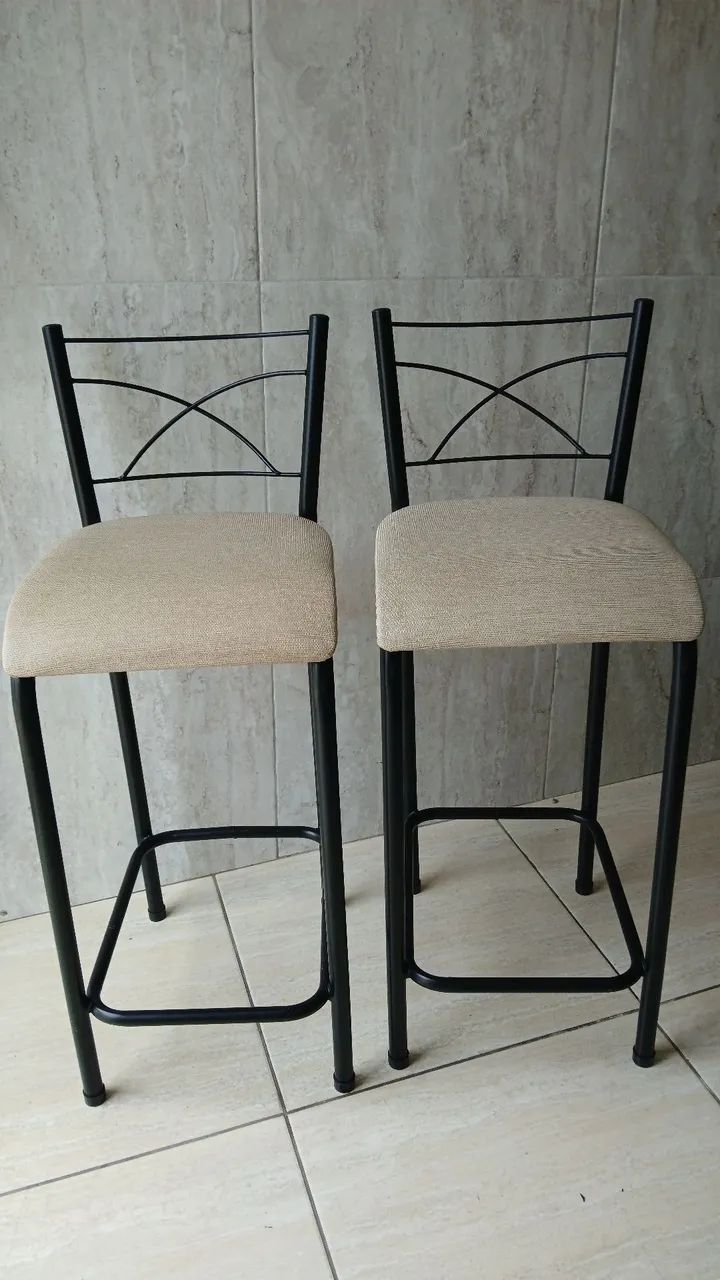 Vendo 2 Banquetas semi nova pouca usada!  - Foto 2