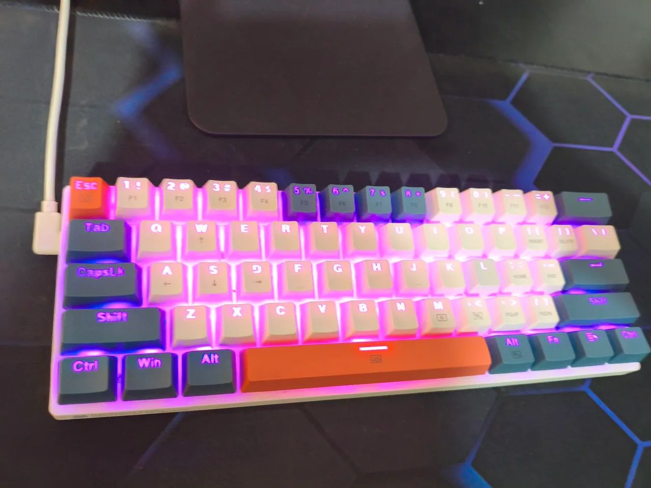 Teclado Gamer machenike K500 B61  - Foto 2