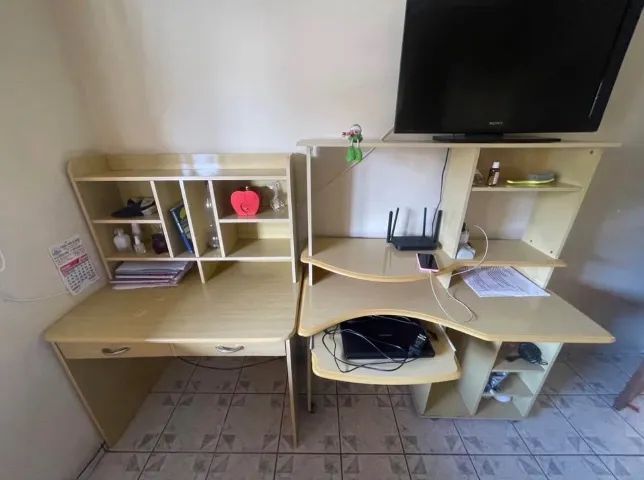 Escrivaninha/mesa para computador 