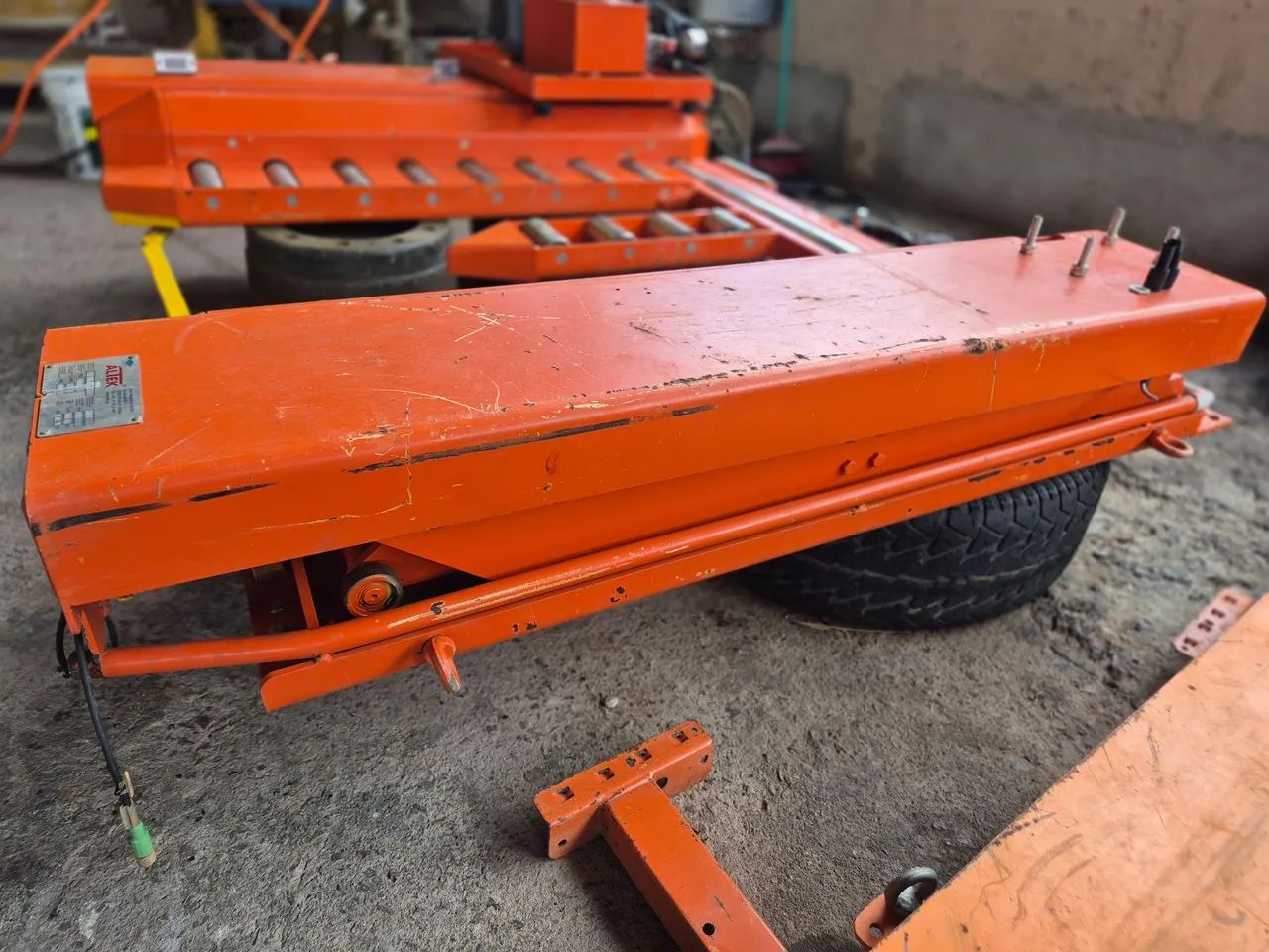 Mesa elevatória hidráulica 65137828796801124