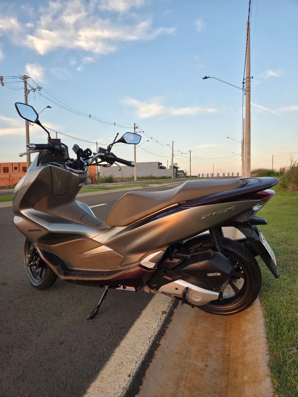 HONDA PCX DLX 2022 - Foto 4