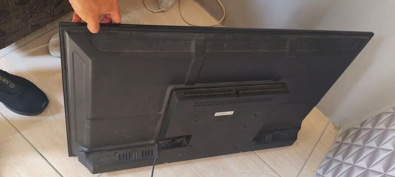 Tv Philco 42 polegadas pra conserto coisa simples  - Foto 2