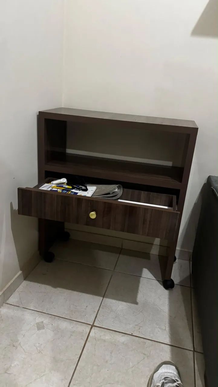 Escrivaninha com Gaveta  - Foto 3