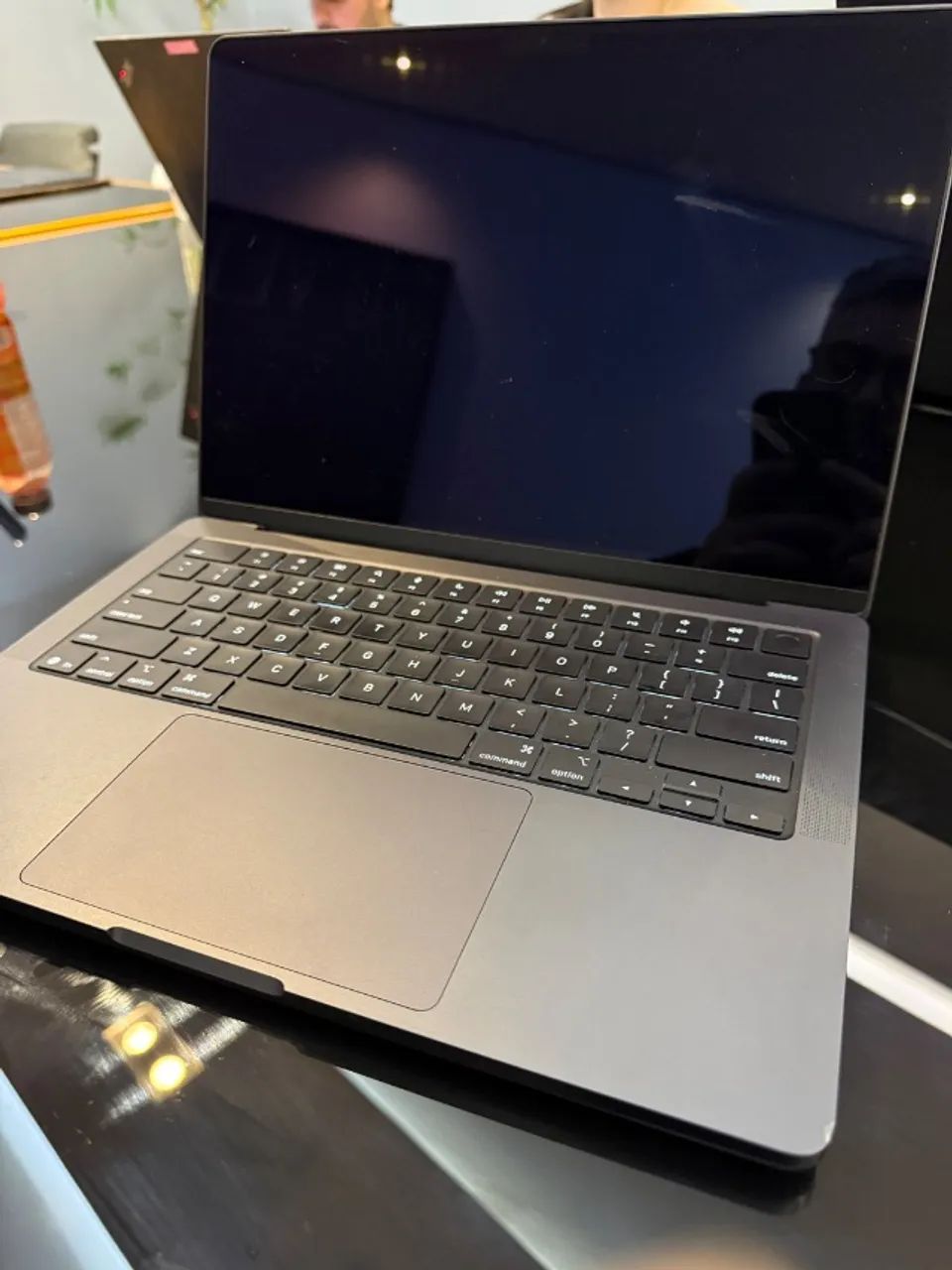 MacBook Pro M5 512gb 16Gb - Foto 2