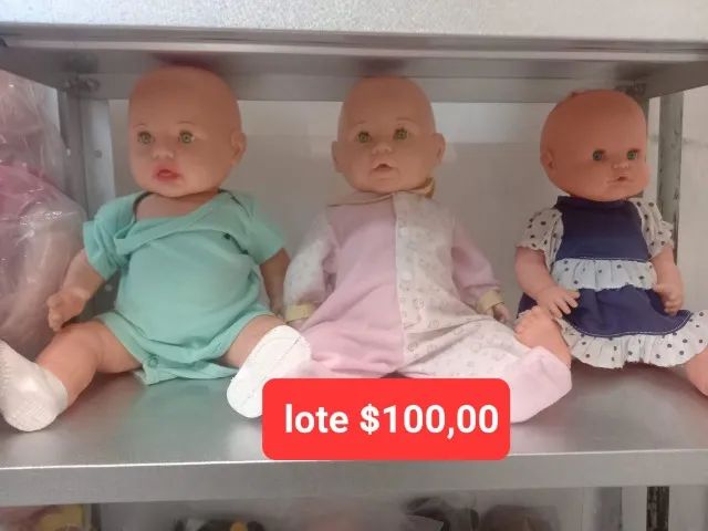 lote de bonecas 