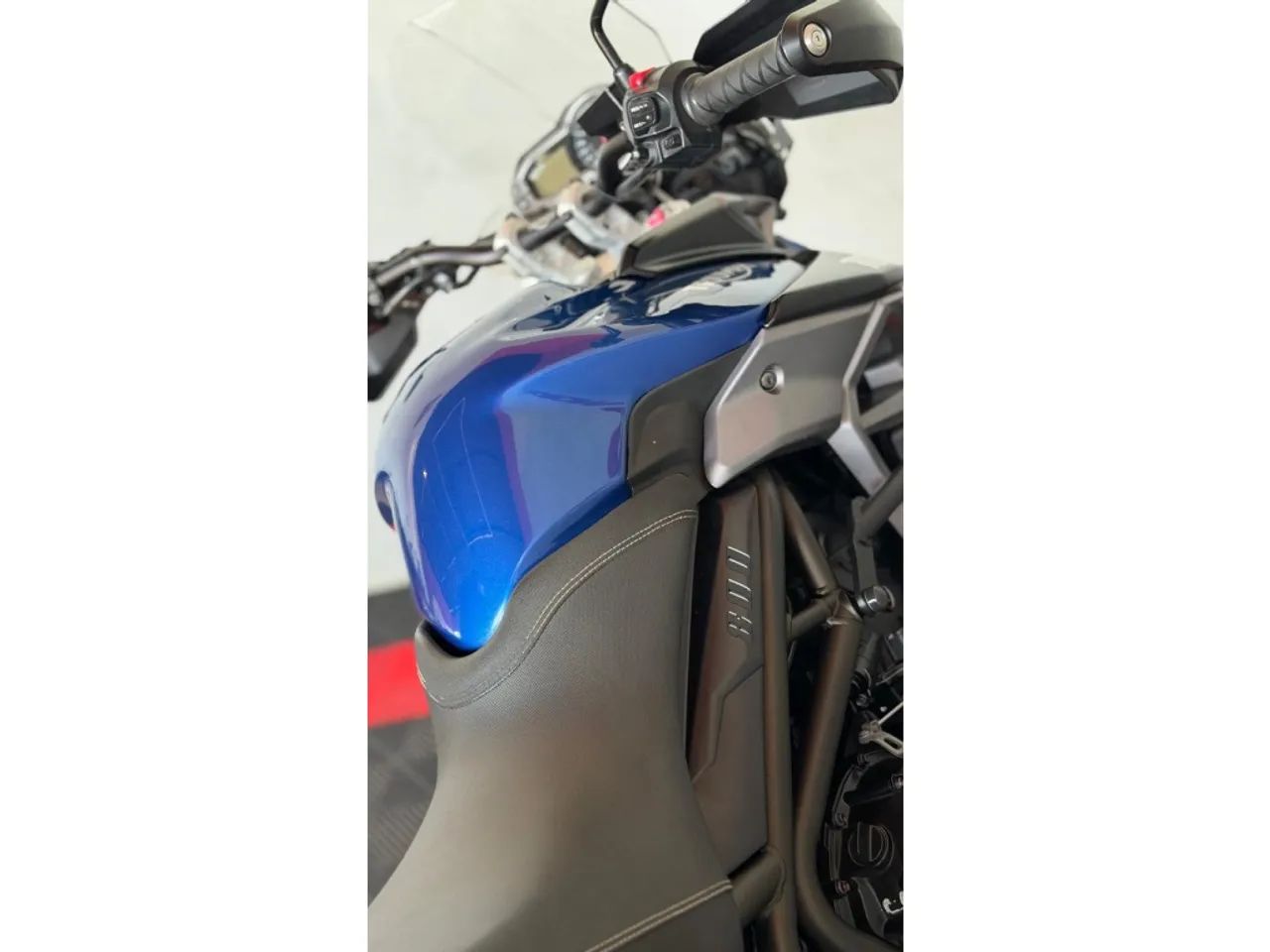 Triumph Tiger 800 xcx 2018 - Foto 5