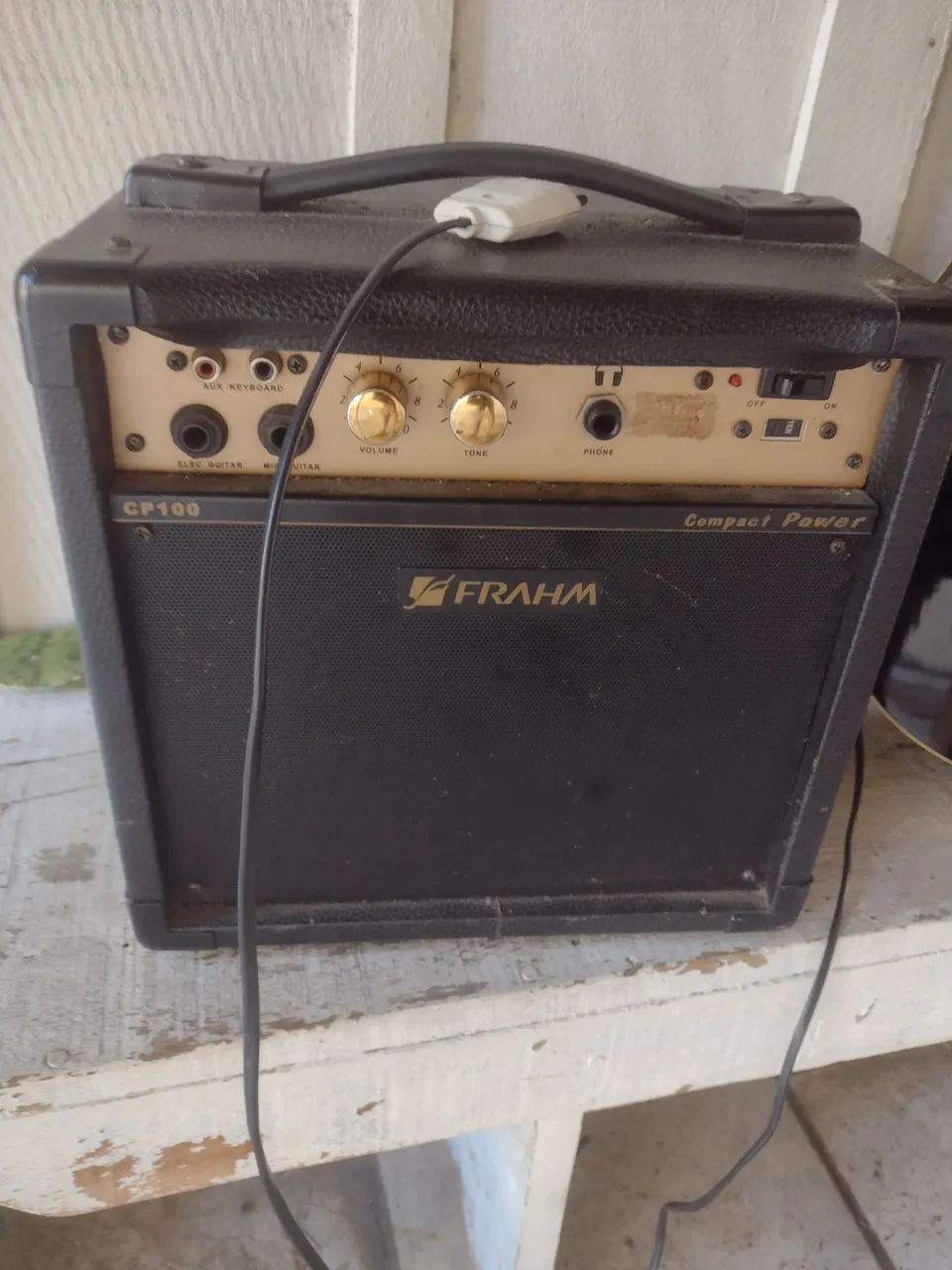 Vendo violão eletrico e caixa amplificada - Foto 2