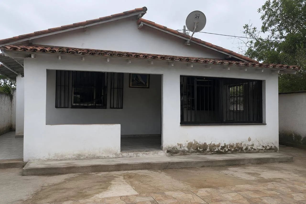Casa Ampla com 4 quartos e Piscina, Areal - Araruama/RJ