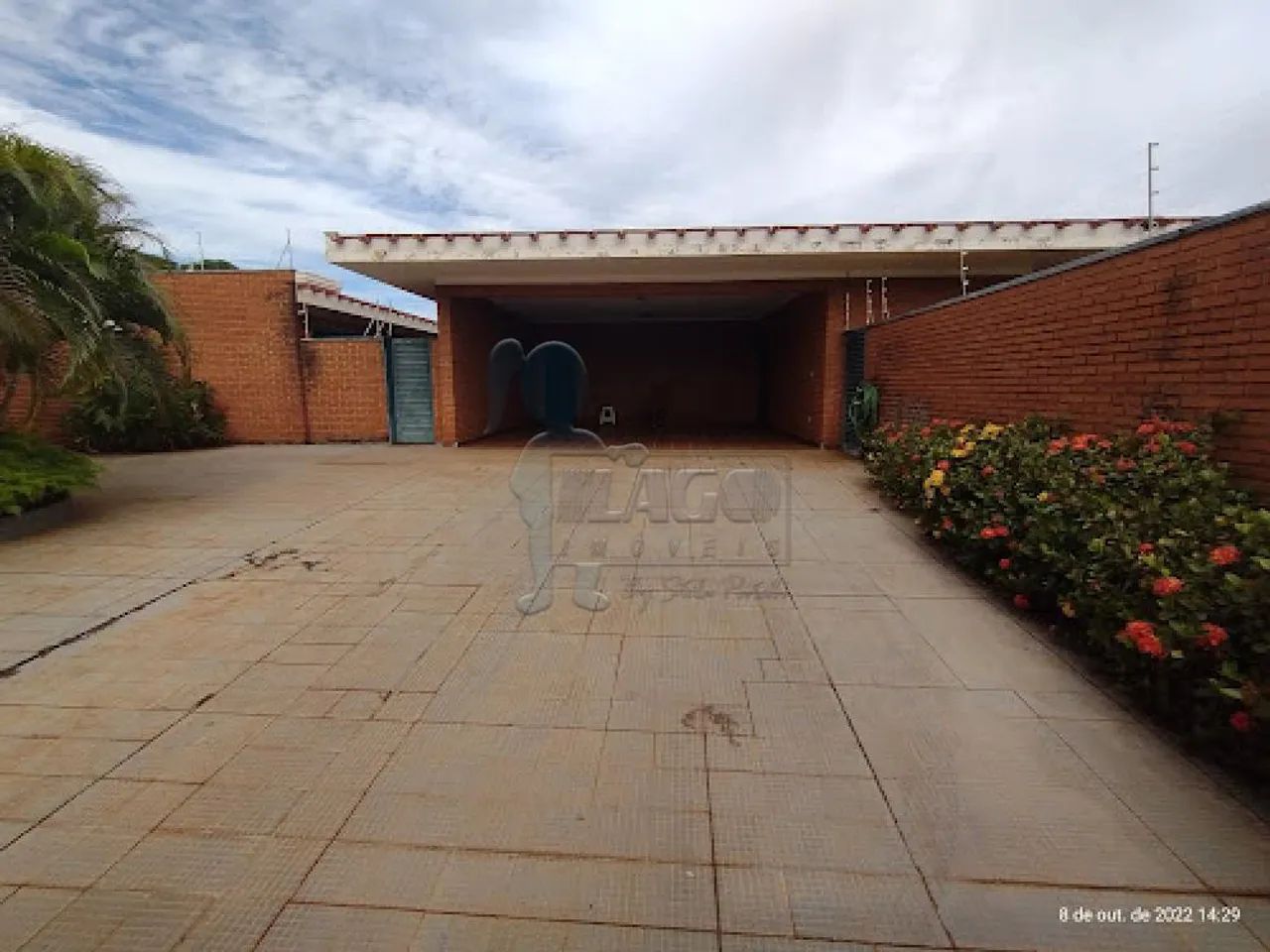 Casa térrea de 943m² com 04 quartos sendo 01 suíte - Centro Jardinópolis - Foto 3