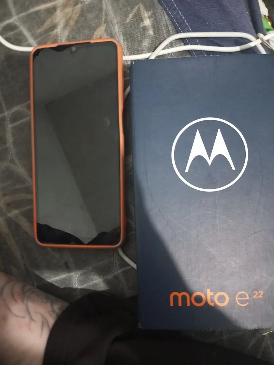 Motorola E22