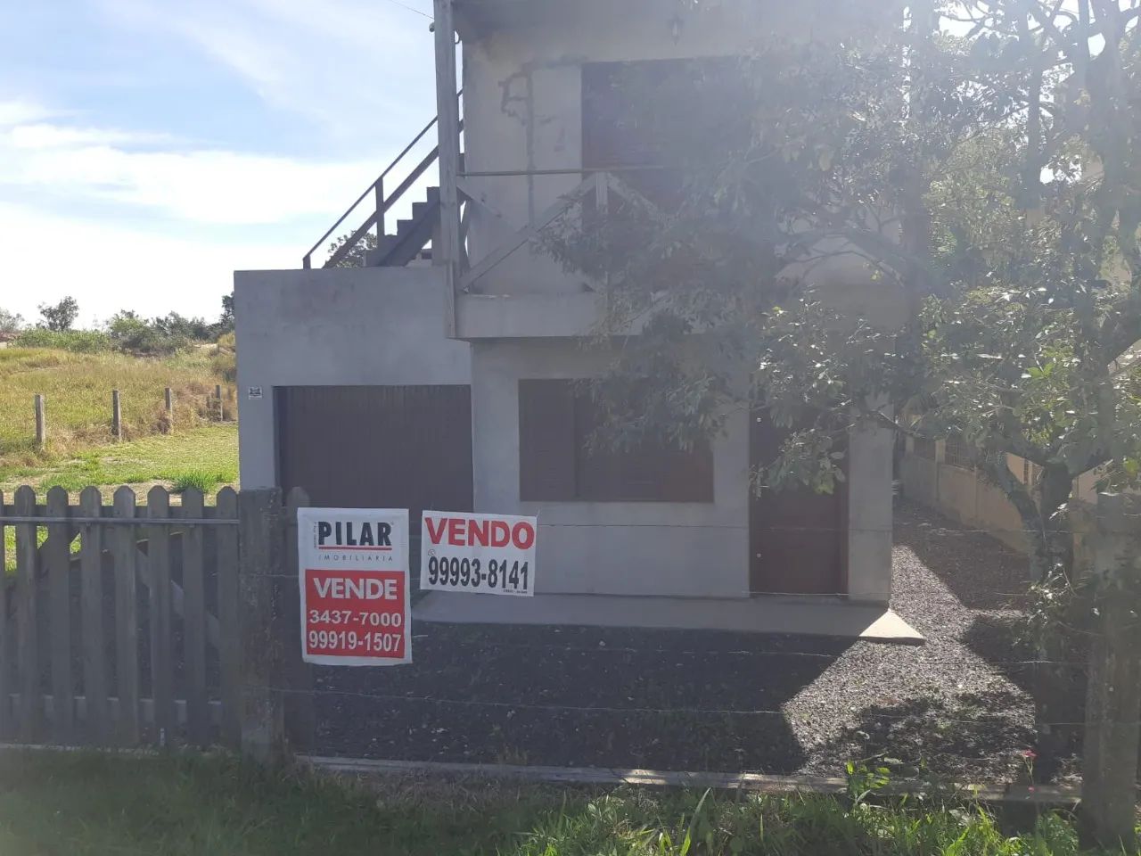 Casa com 02 dormitórios na Lagoa dos Esteves.
