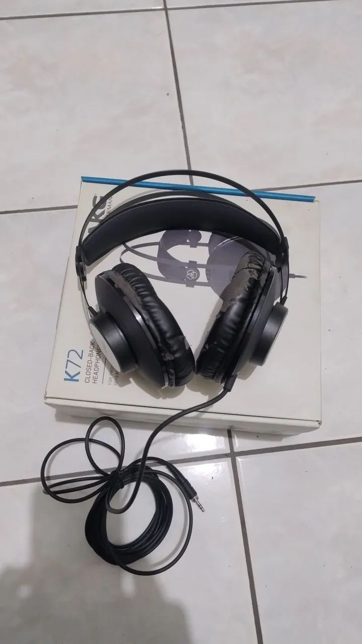 Fone AKG K72