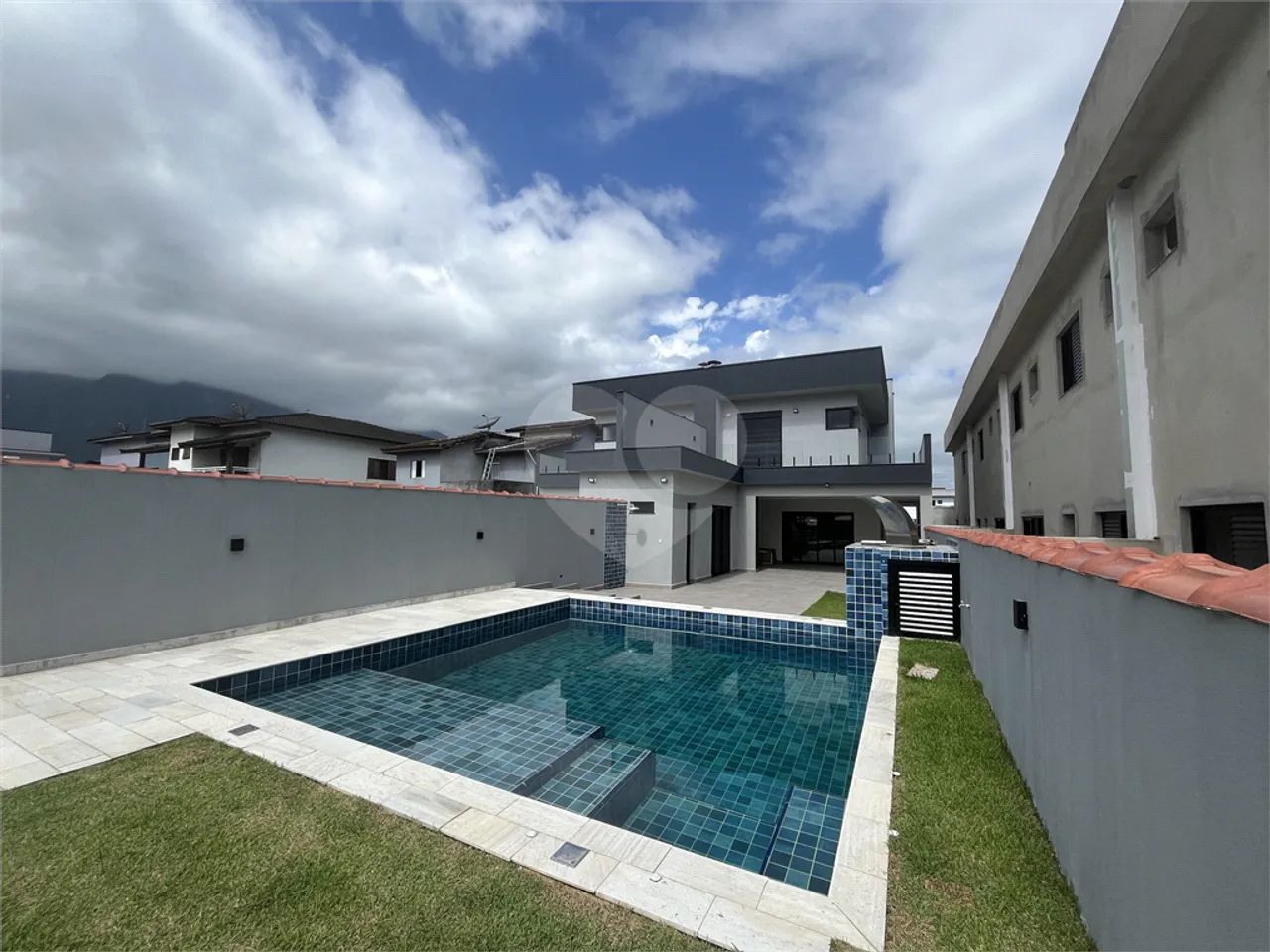 Condomínio com 3 quartos à venda em Morada da praia - SP