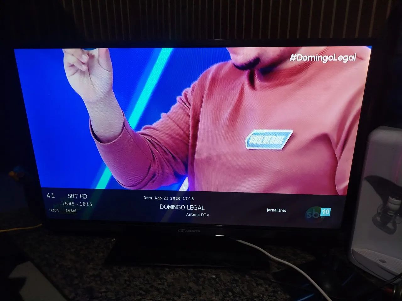 TV Buster 39 polegadas funcionando normalmente tudo ok não  - Foto 2