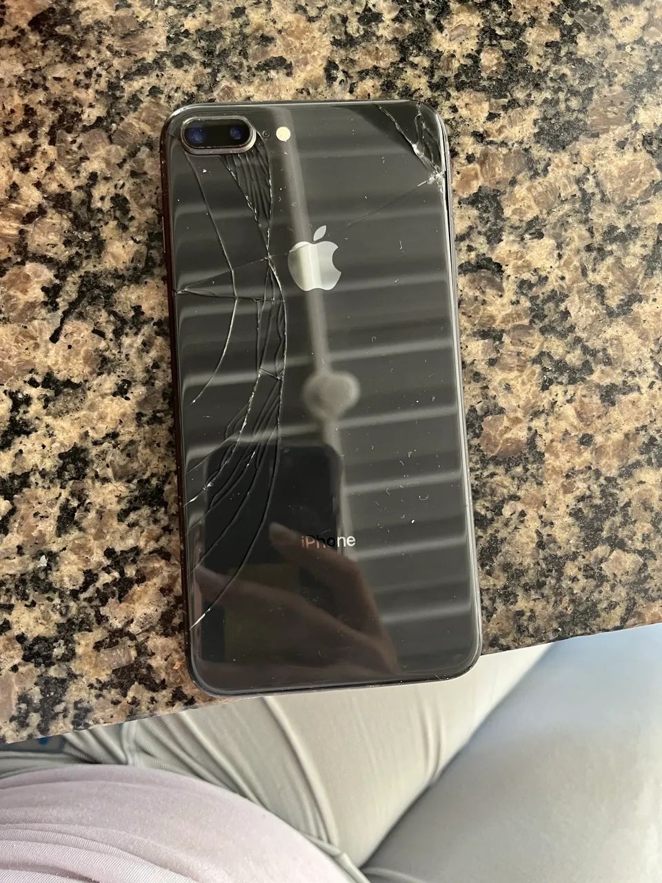 iPhone 8 Plus - preto - 64GB - Foto 3