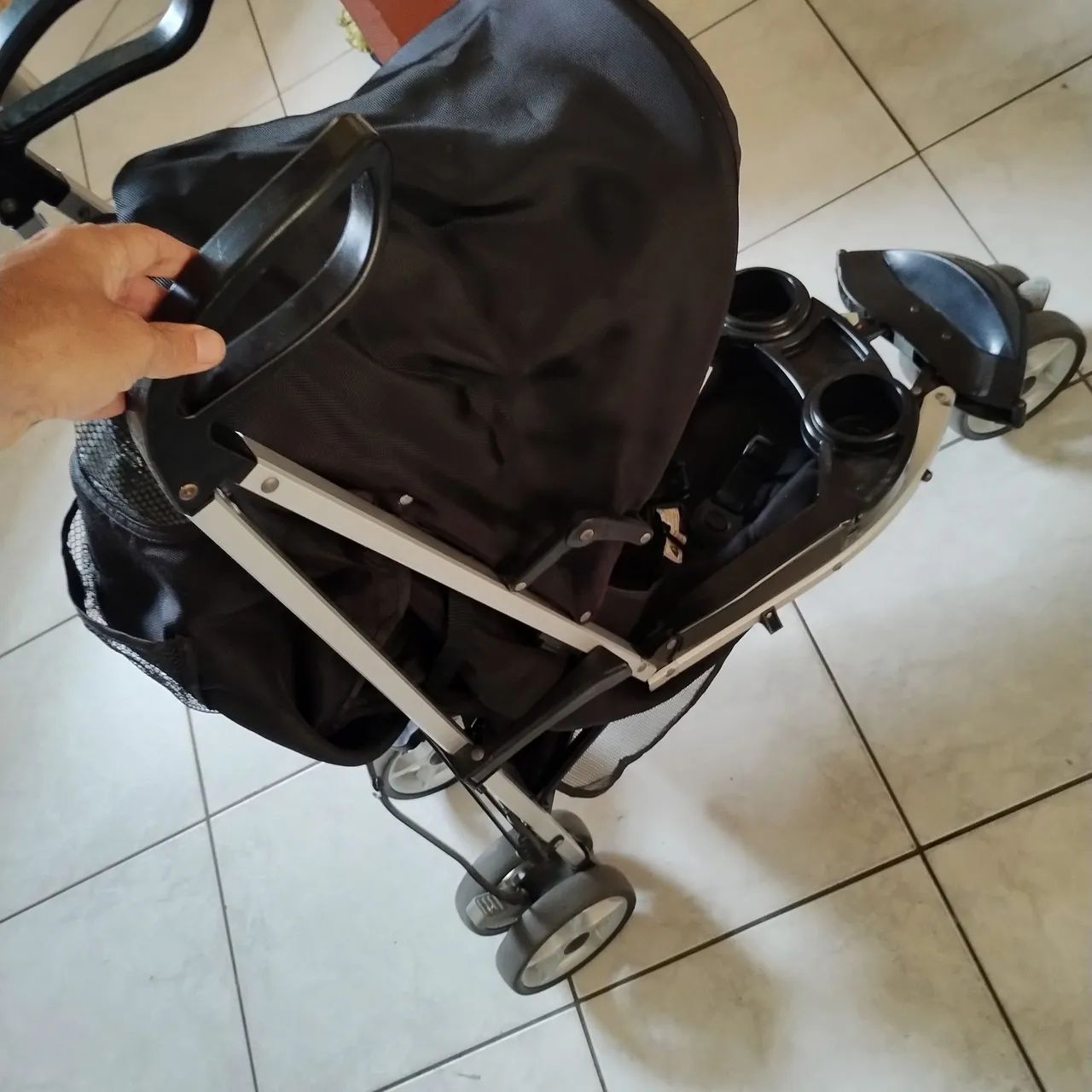 Carrinho de bebê Cosco o mais leve e durável  - Foto 3
