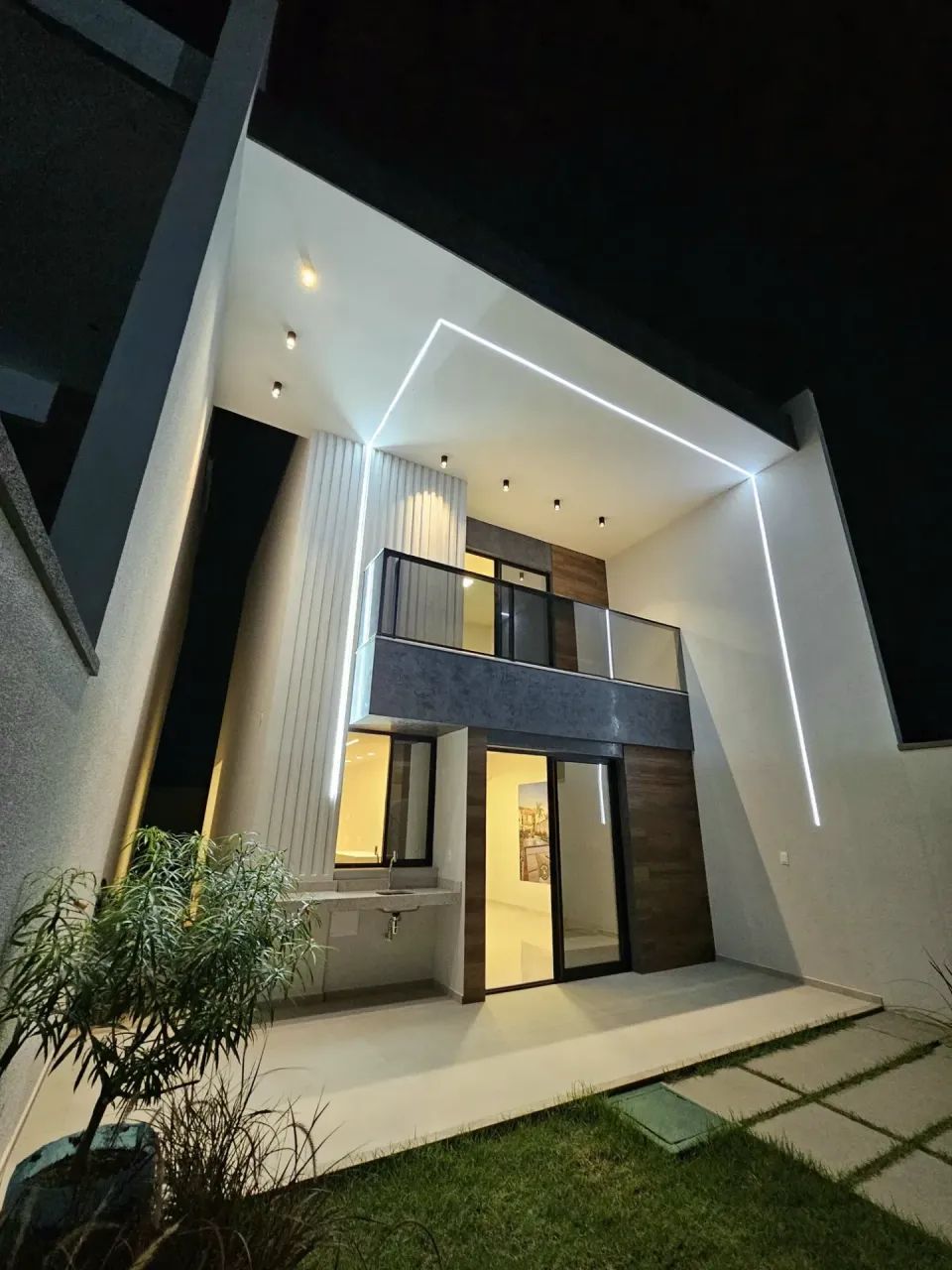 Casa Duplex em rua privativa com espaço de convivência no Eusébio!