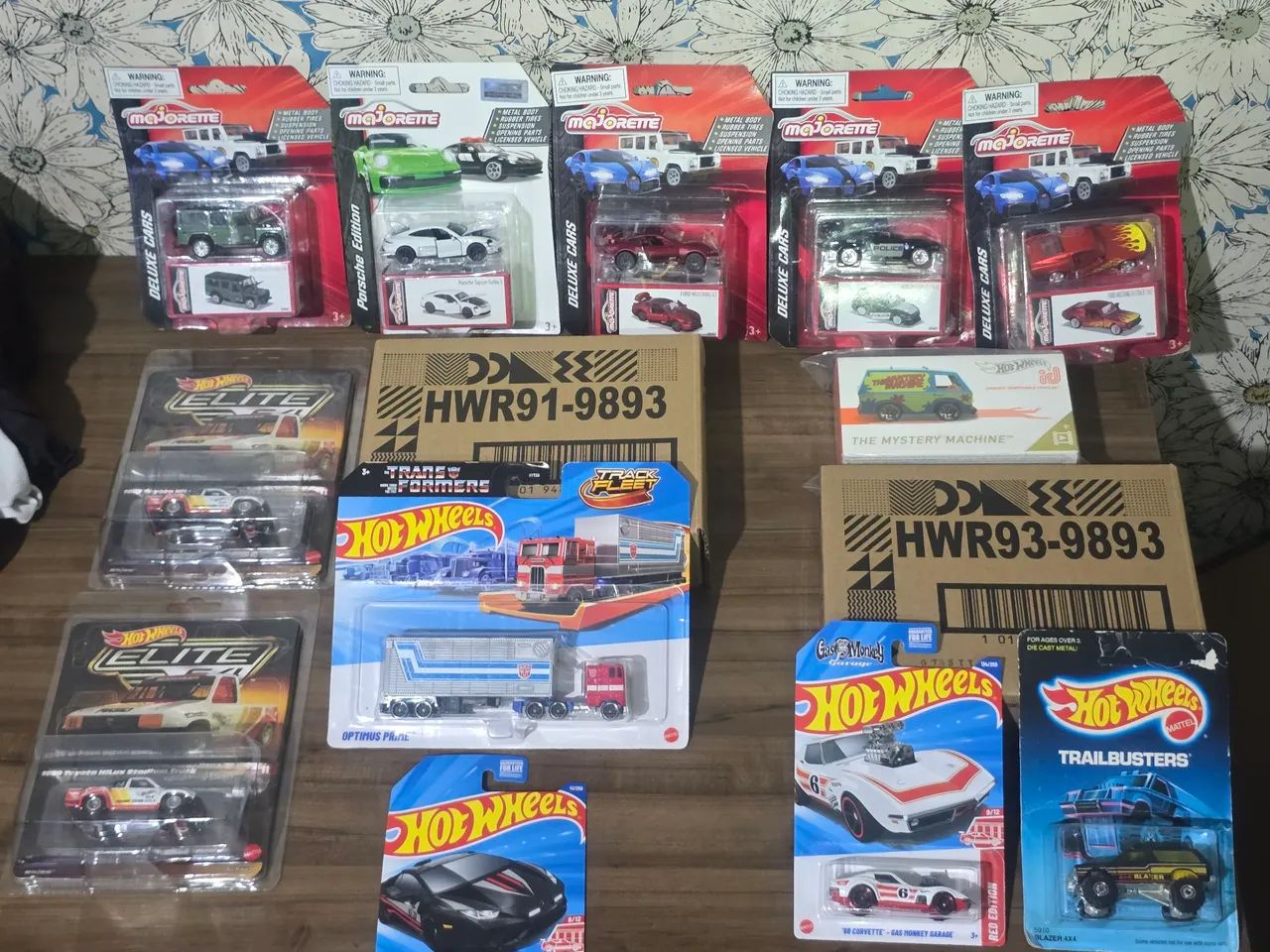 Varias minis Hotwheels , Majorette , etc