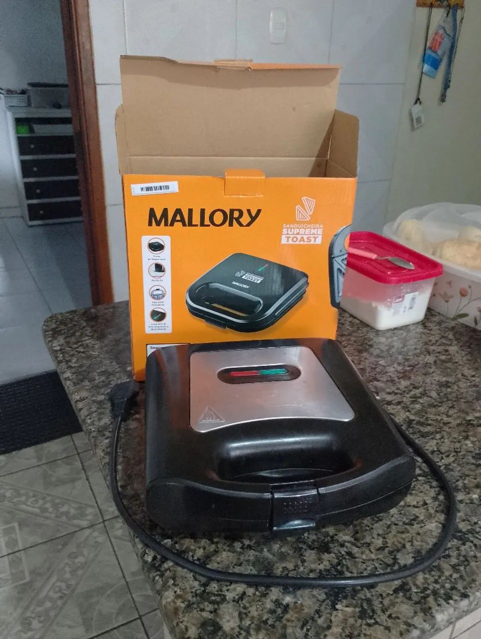 Sanduicheira grill 