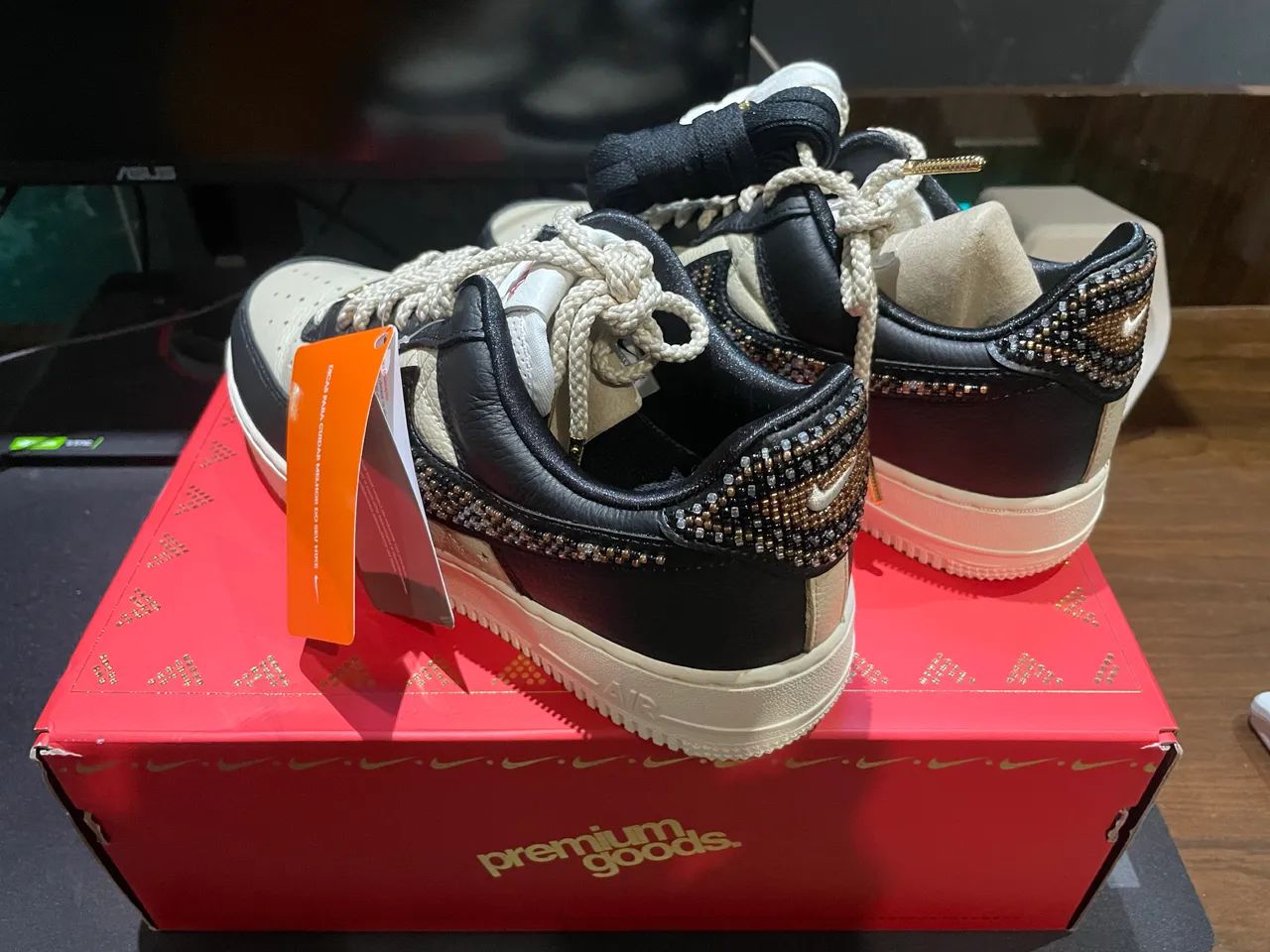 Nike Air Force 1 Low Premium Goods