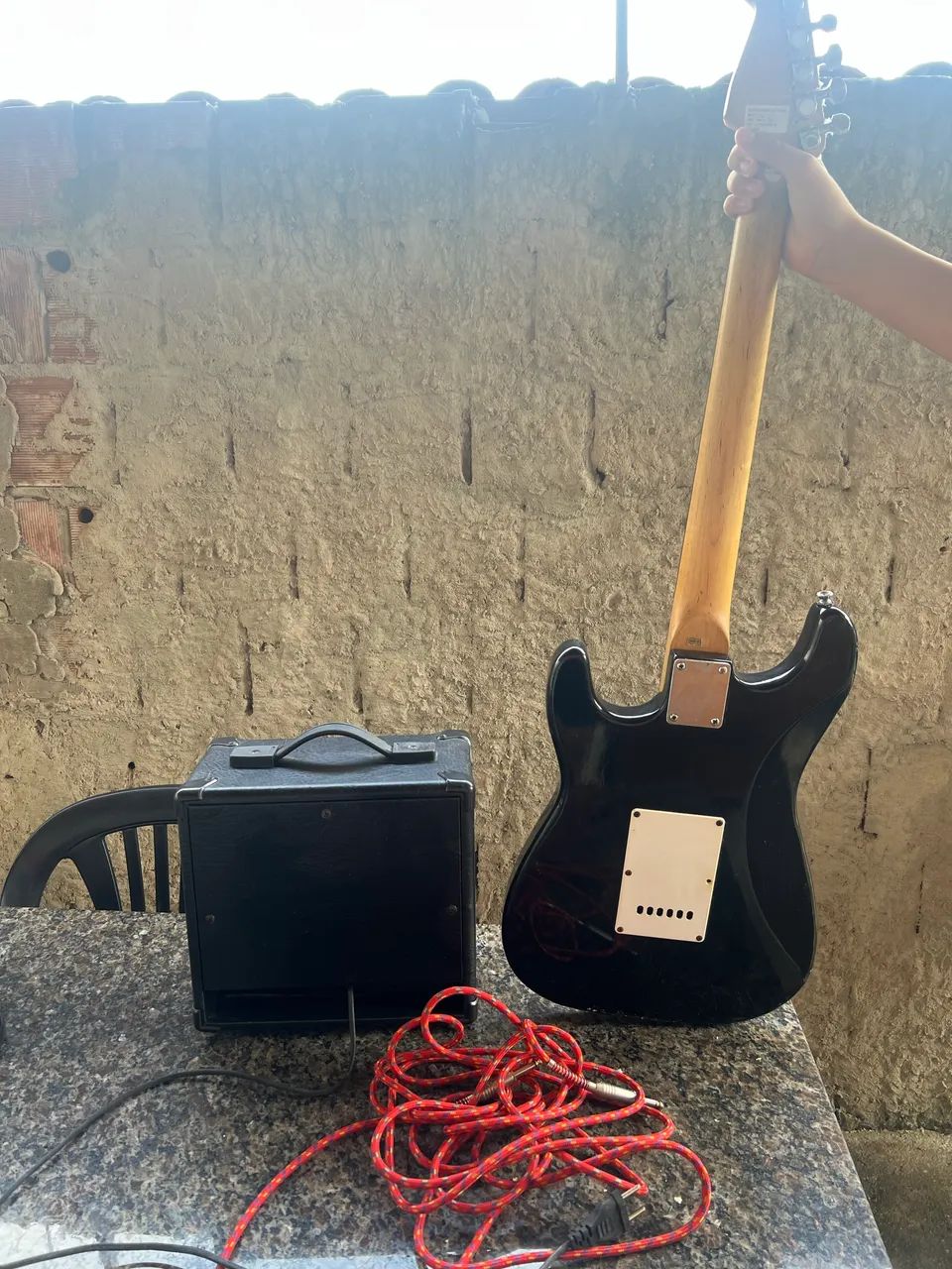 Guitarra e caixa amplificadora - Foto 3