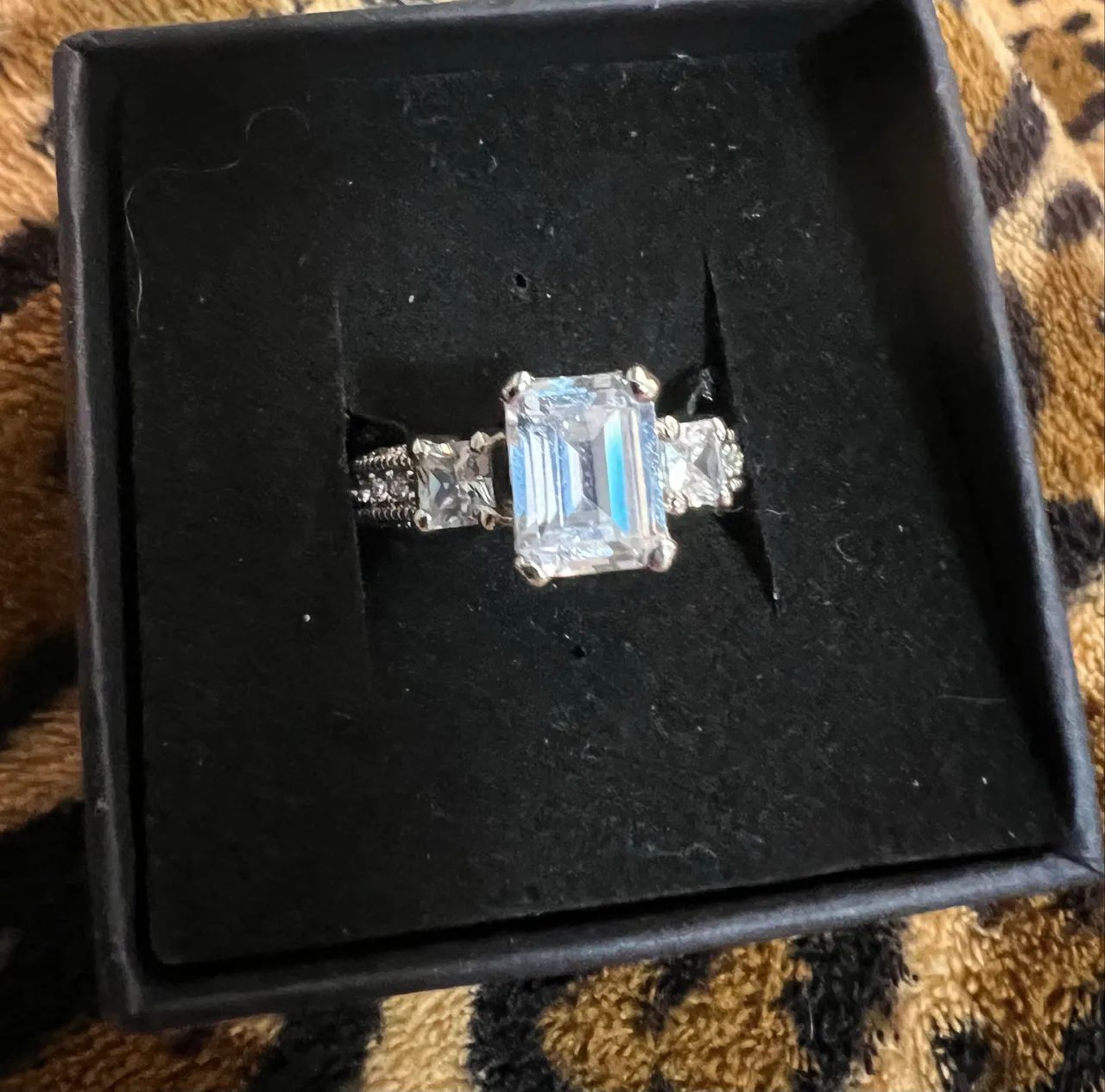 Anel prata e zircônia  - Foto 2