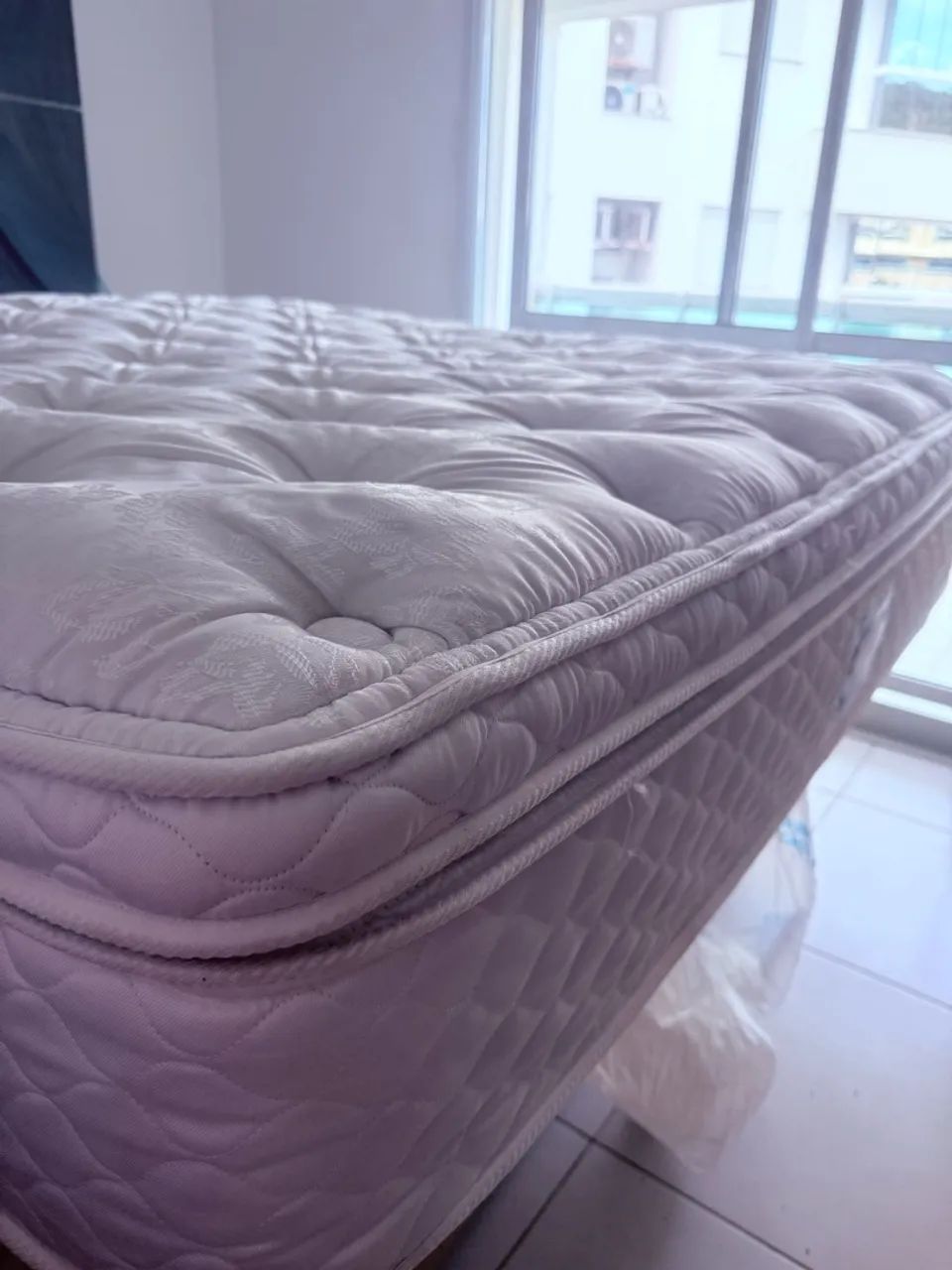 Colchão Queem com pouco uso  - Foto 3