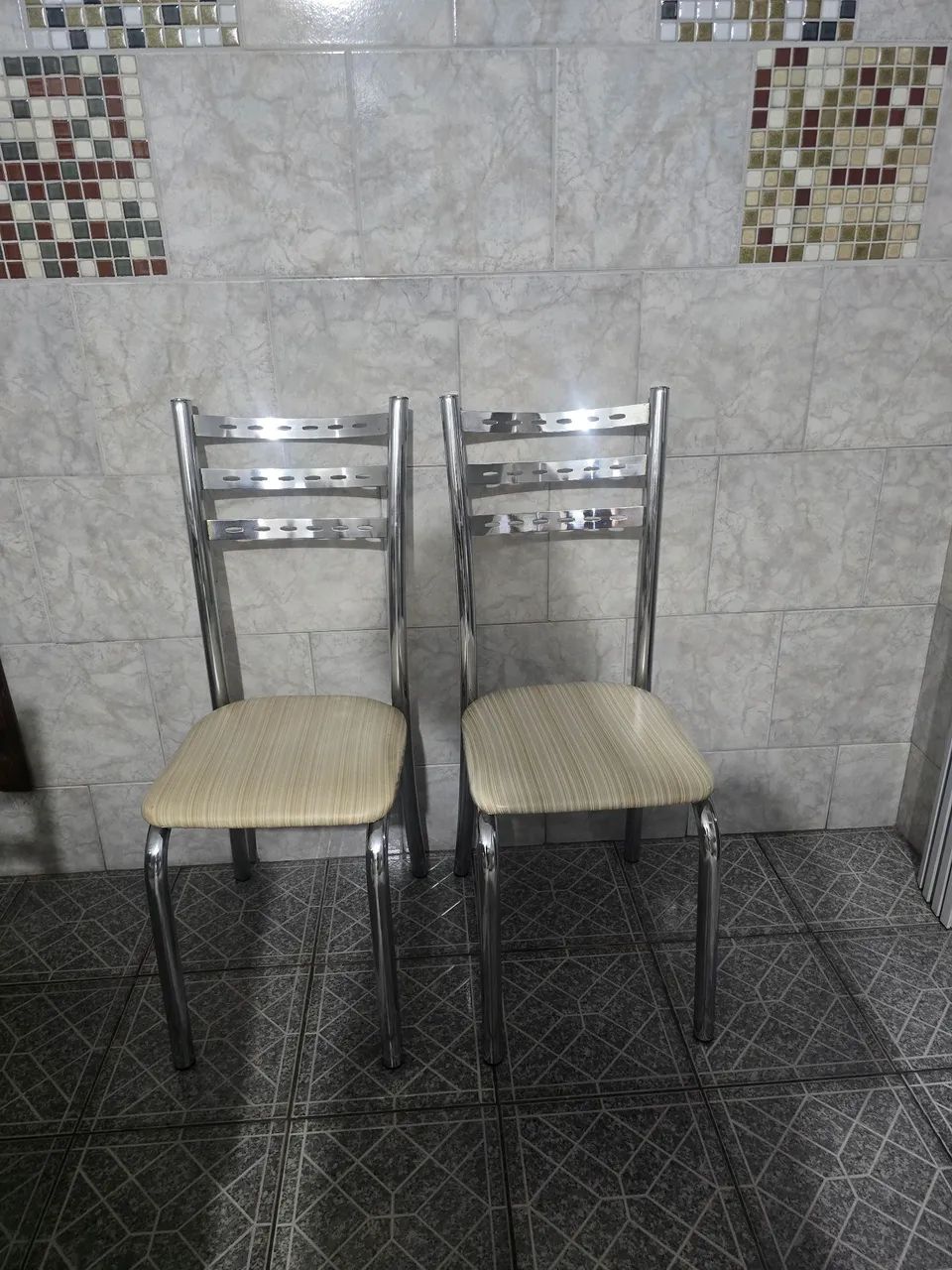 Cadeira de metal - Foto 2