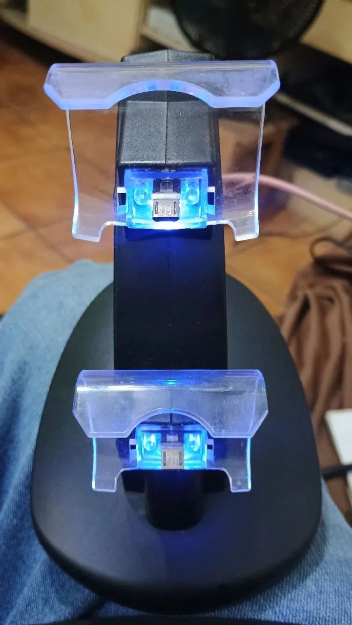BASE CARREGADORA CONTROLE PS4 FUNCIONANDO PERFEITAMENTE  - Foto 6