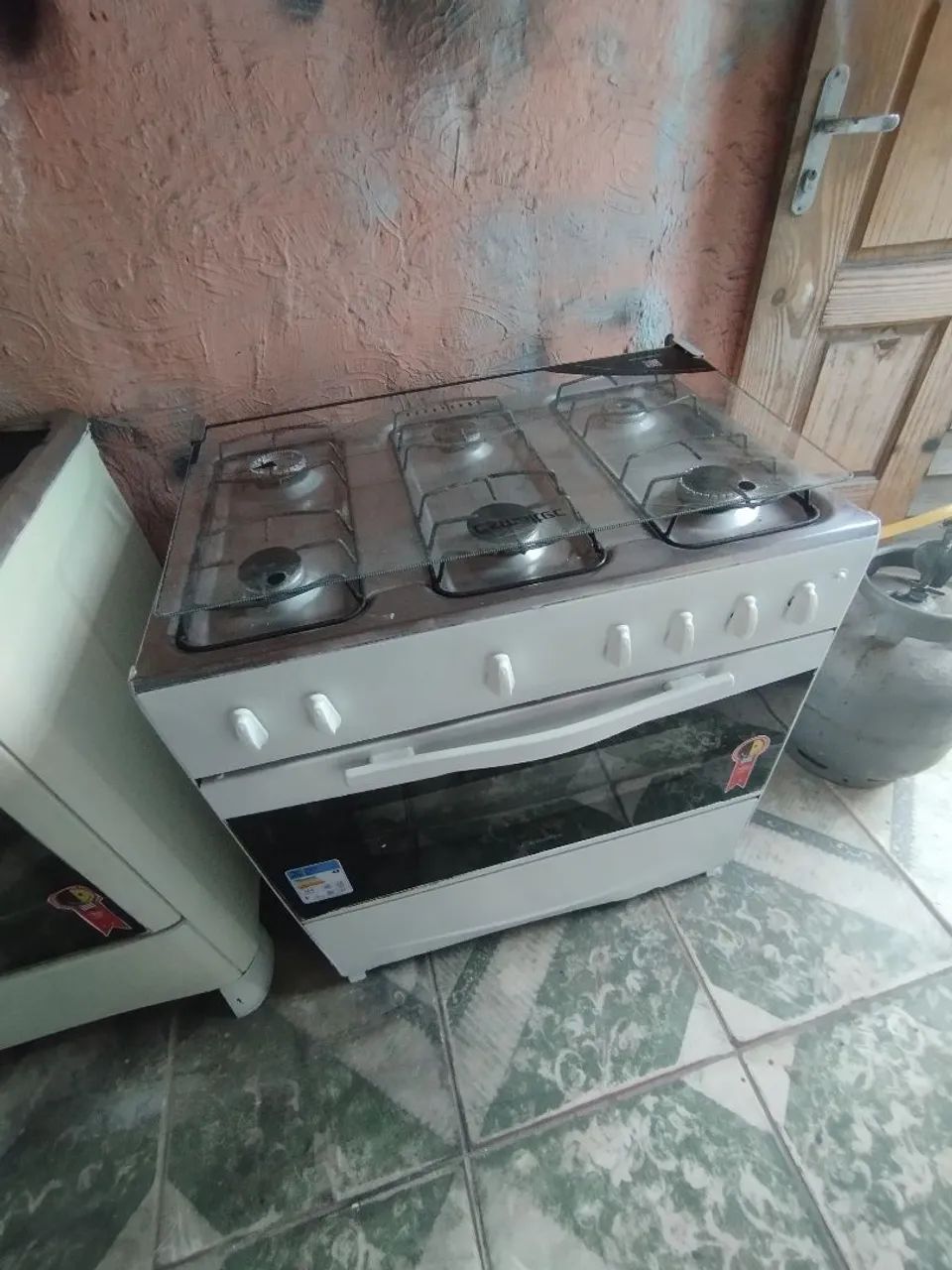 Fogão de 6 bocas funcionando perfeitamente  - Foto 3